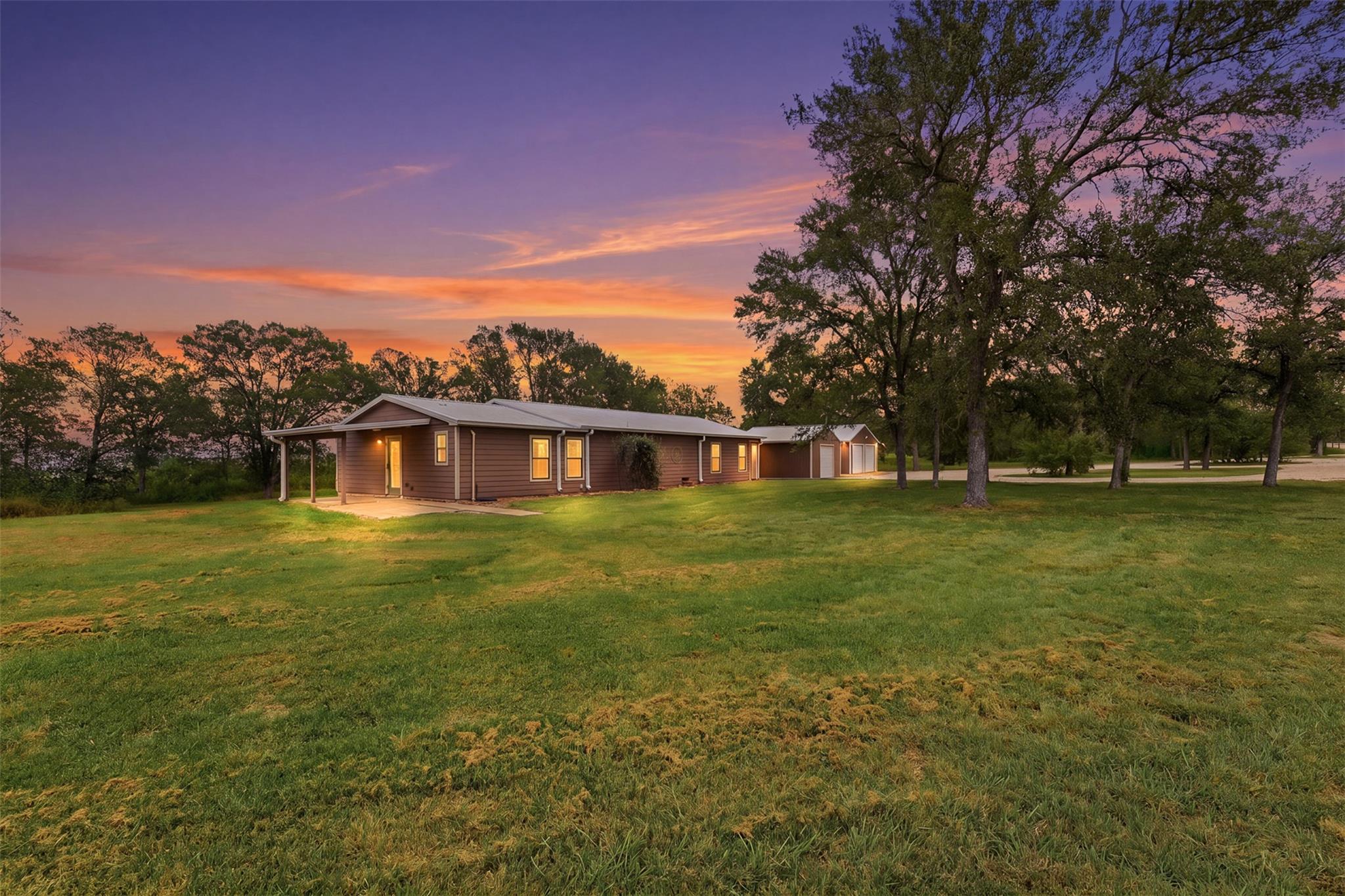 1229 State 304, Gonzales, TX 78629 — photo 1