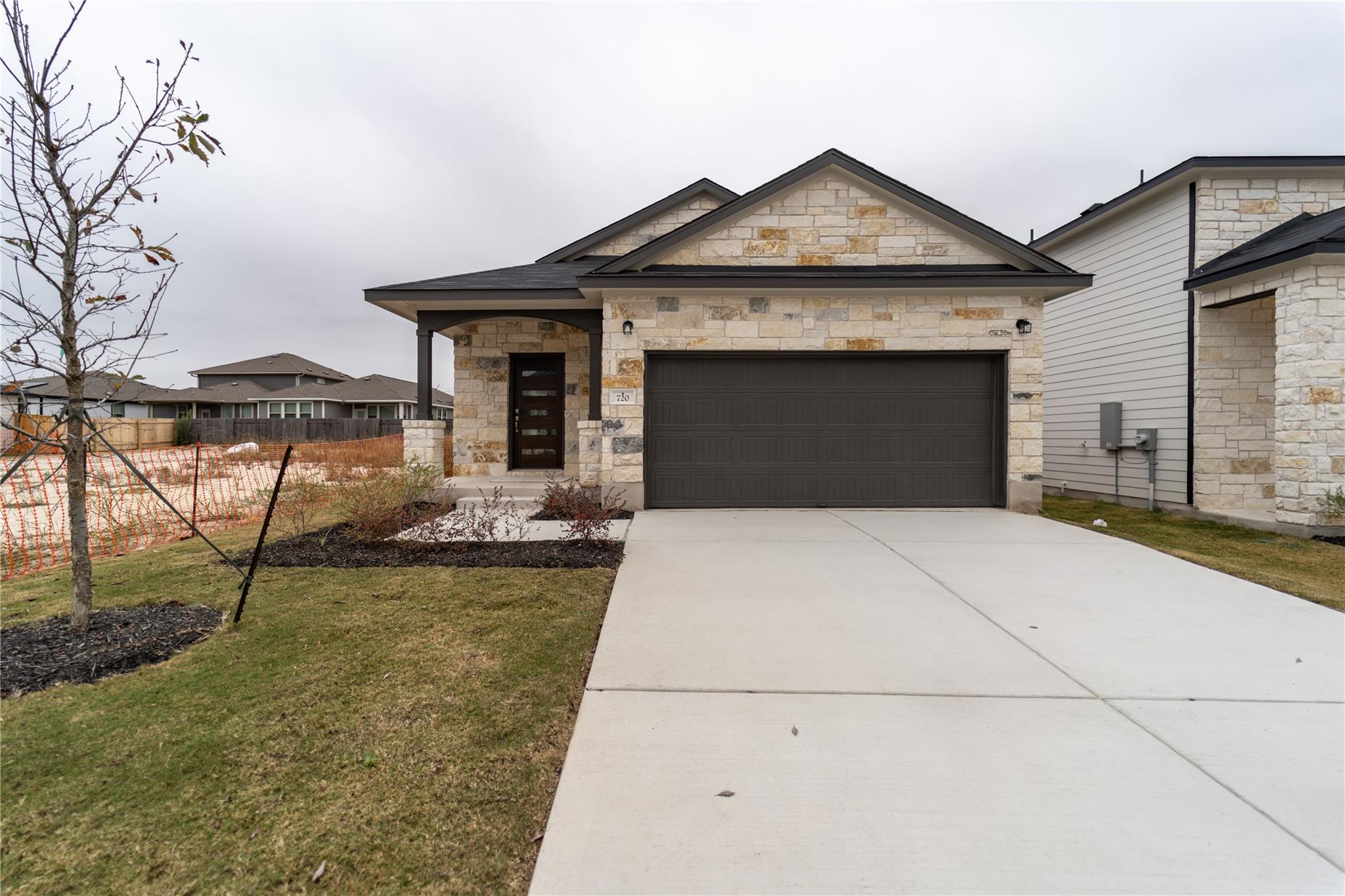 720 Barbary Coast, Jarrell, TX 76537 — photo 1