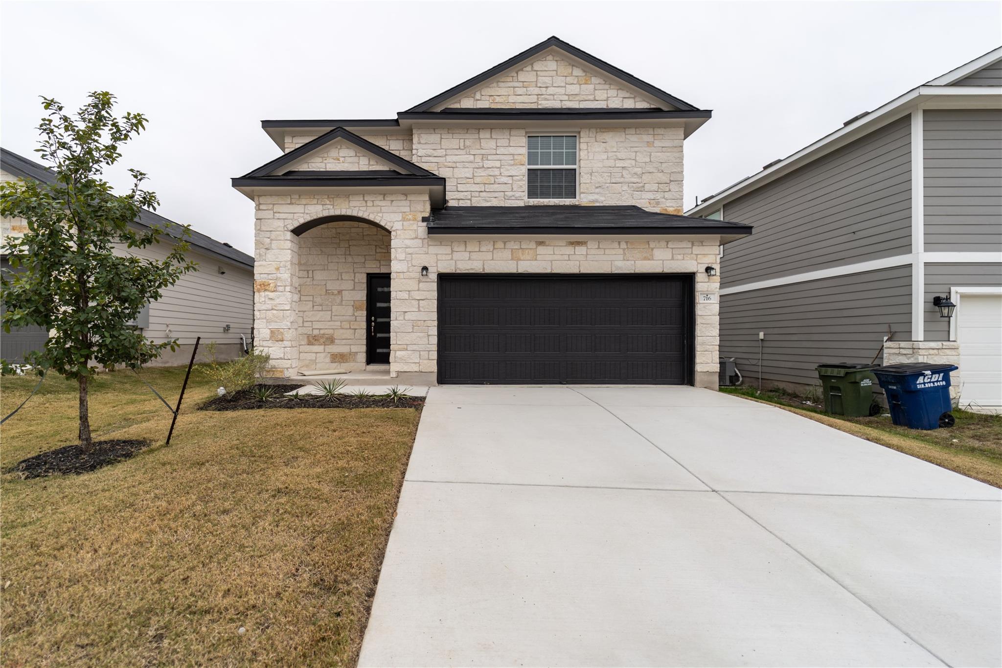 716 Barbary Coast, Jarrell, TX 76537 — photo 1