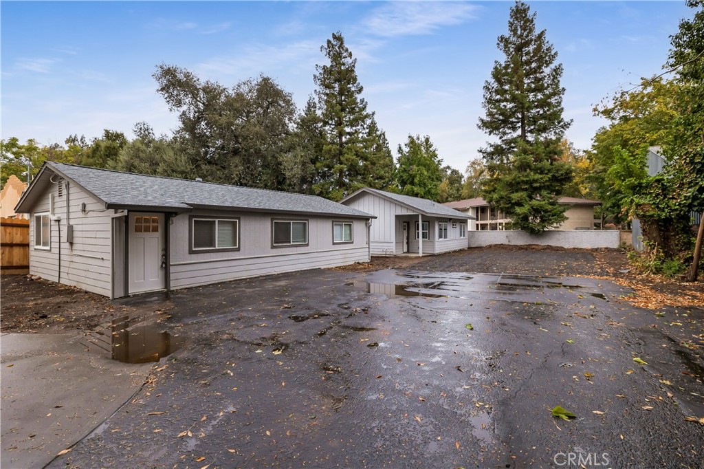 1122 Stewart Avenue, Chico, CA 95926 — photo 1