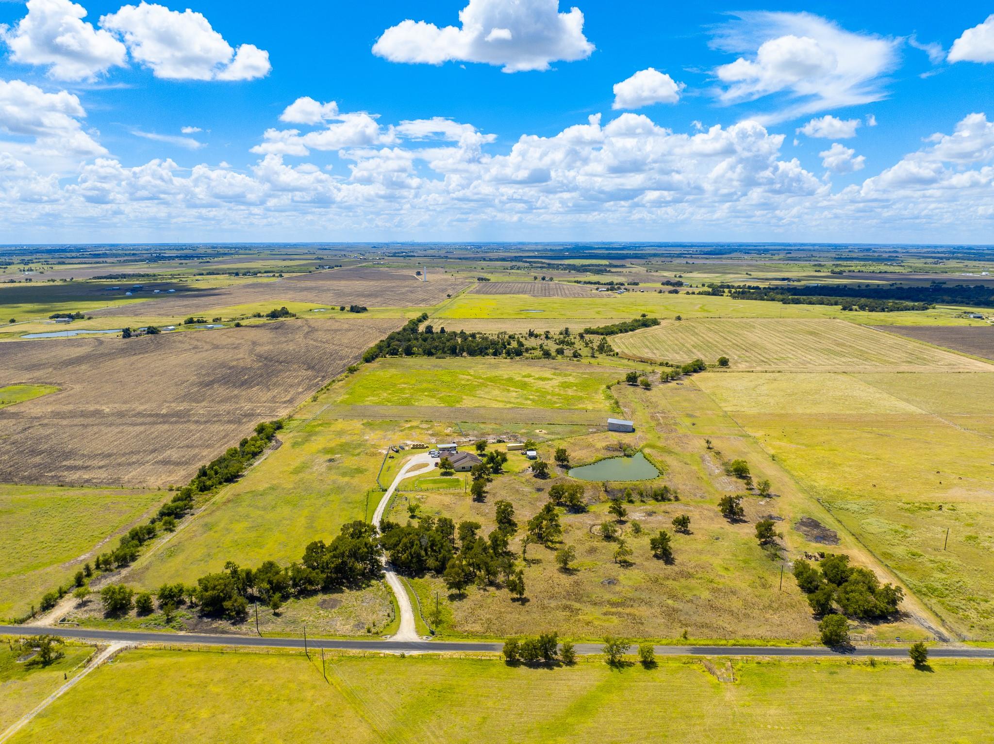 0  470 Ctr, Coupland, TX 78615 — photo 1