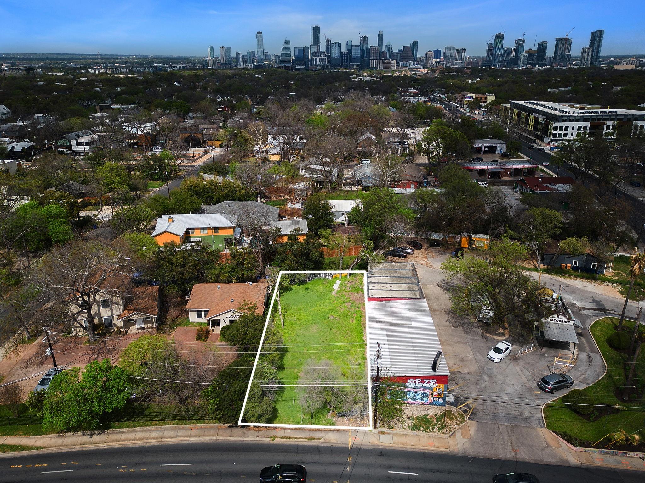 604 Oltorf, Austin, TX 78704 — photo 1