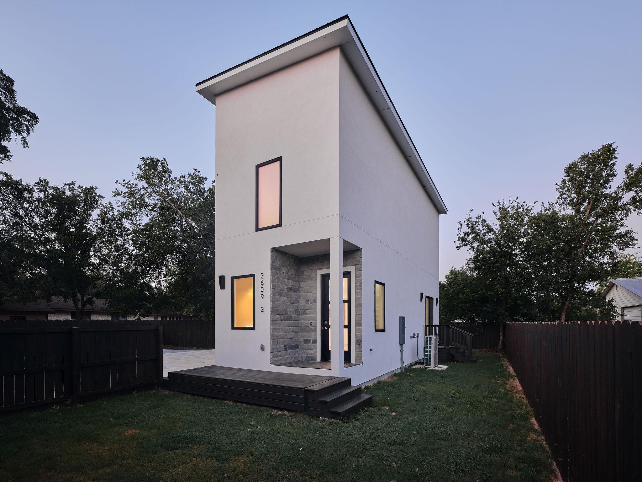 2609 Davis, Austin, TX 78745 — photo 1