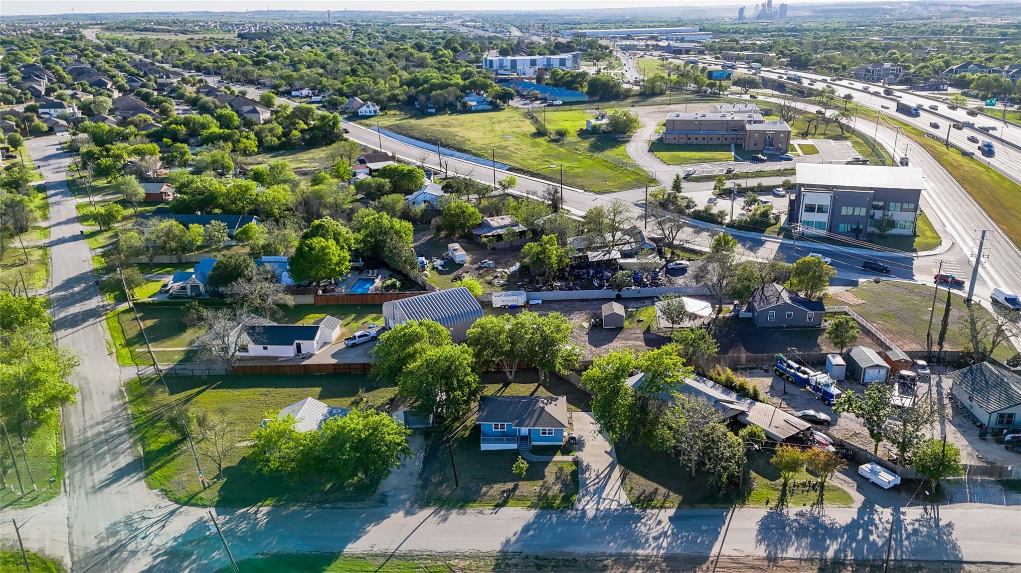 556 Gode, New Braunfels, TX 78130 — photo 1