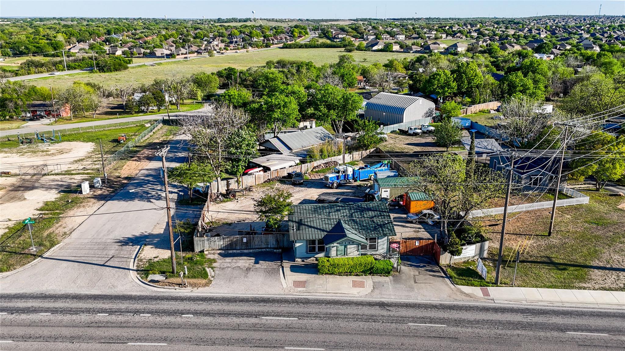 2007 Interstate 35, New Braunfels, TX 78130 — photo 1