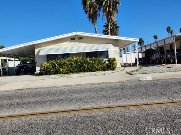 710 S Lyon Avenue, Hemet, CA 92543 — photo 1