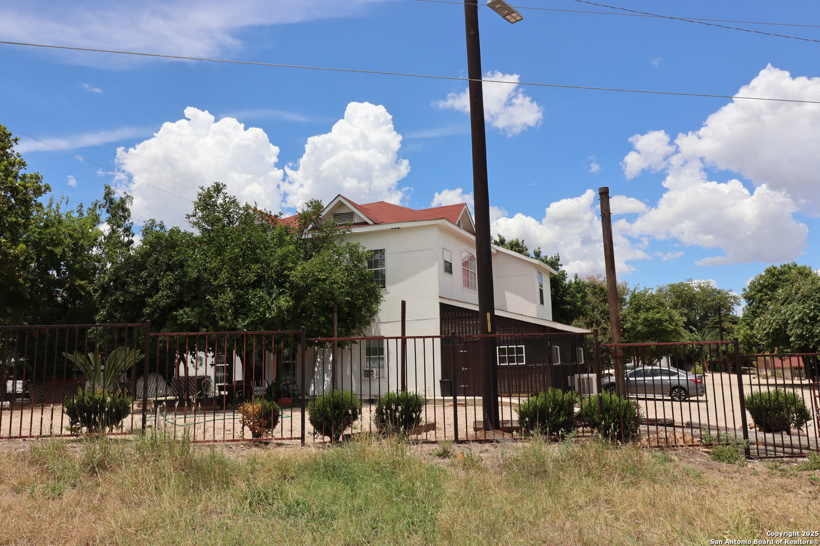 13915 interstate 35, Von Ormy, TX 78073 — photo 1