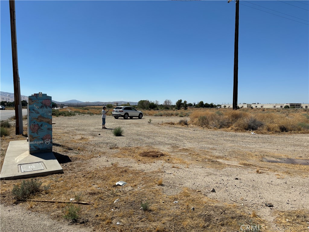 39227 Sierra Highway, Palmdale, CA 93550 — photo 1
