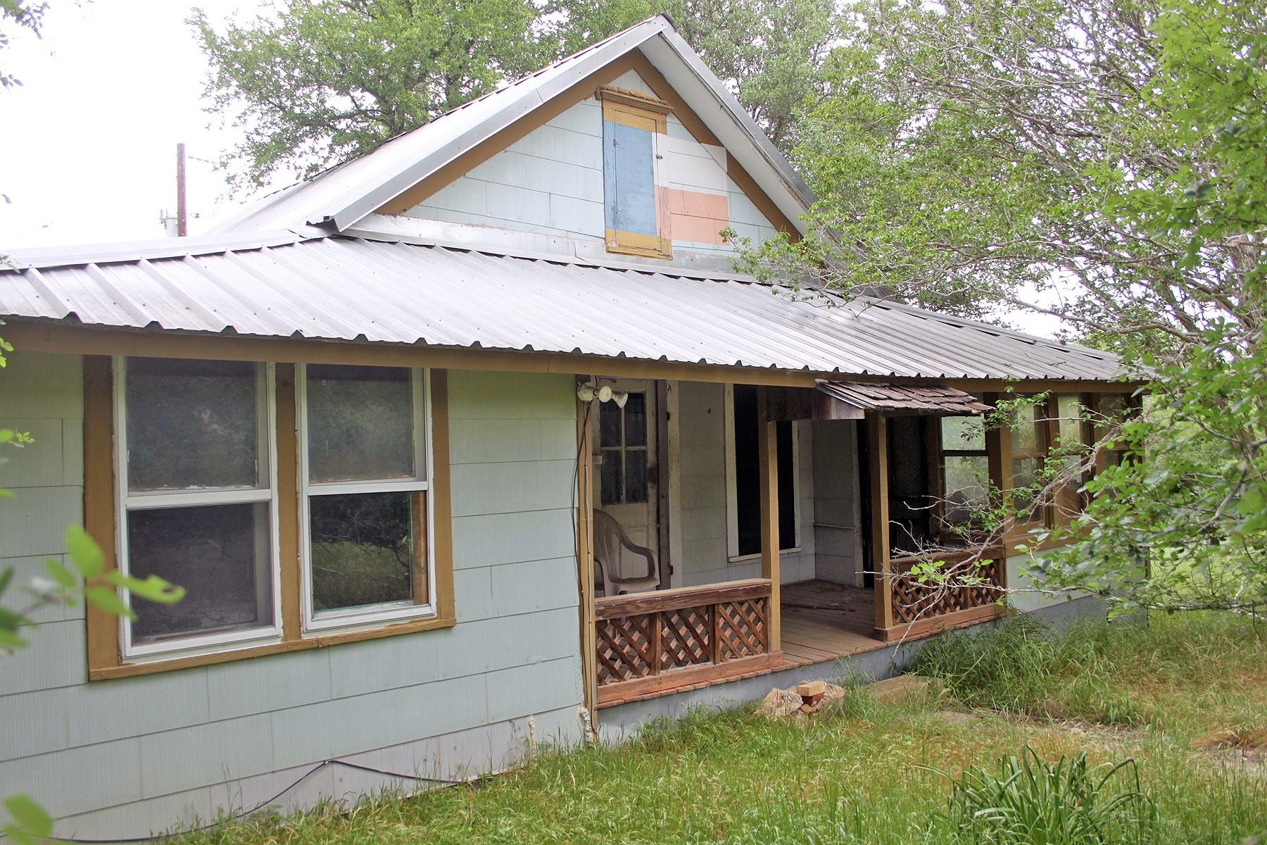7887 Pettytown, Red Rock, TX 78662 — photo 1
