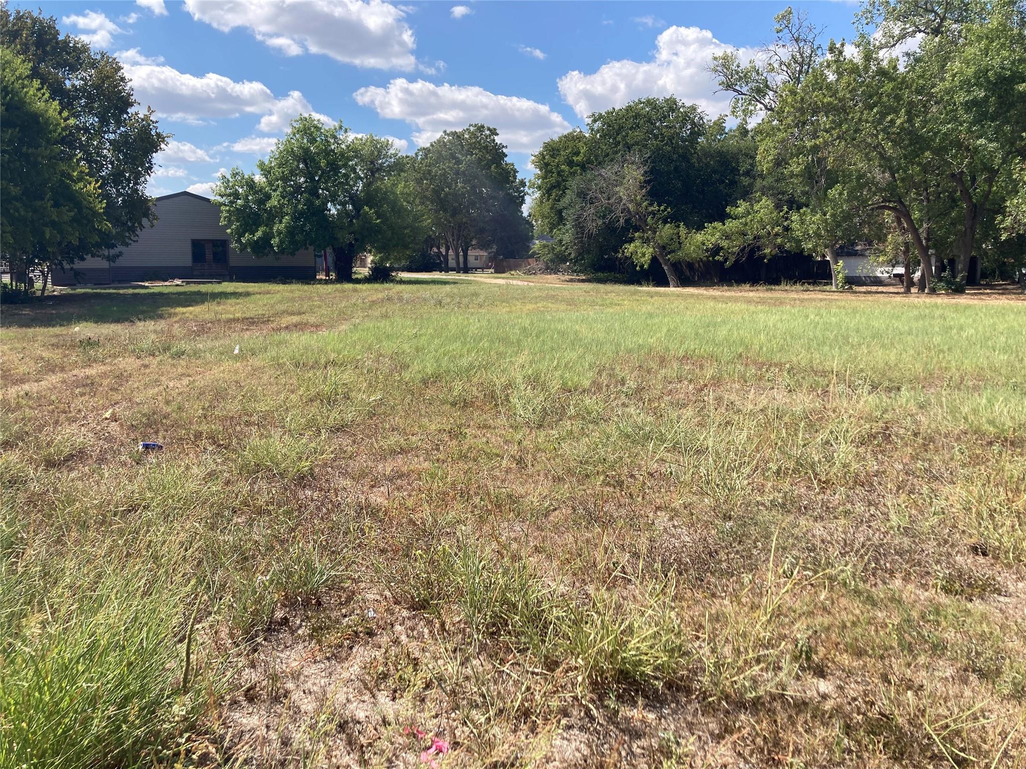 00 Badger, Gonzales, TX 78629 — photo 1