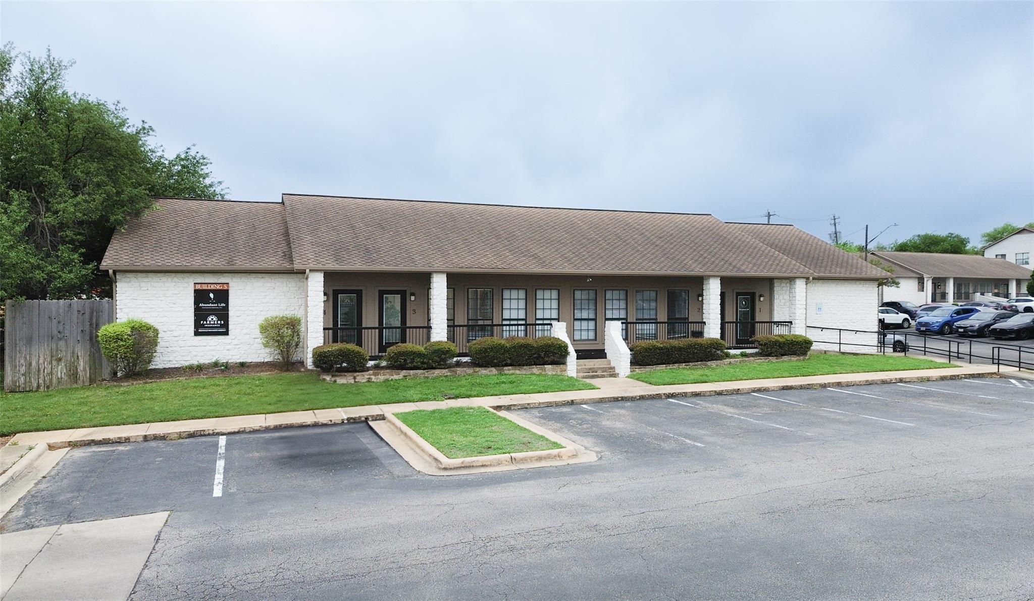13740 RESEARCH, Austin, TX 78750 — photo 1