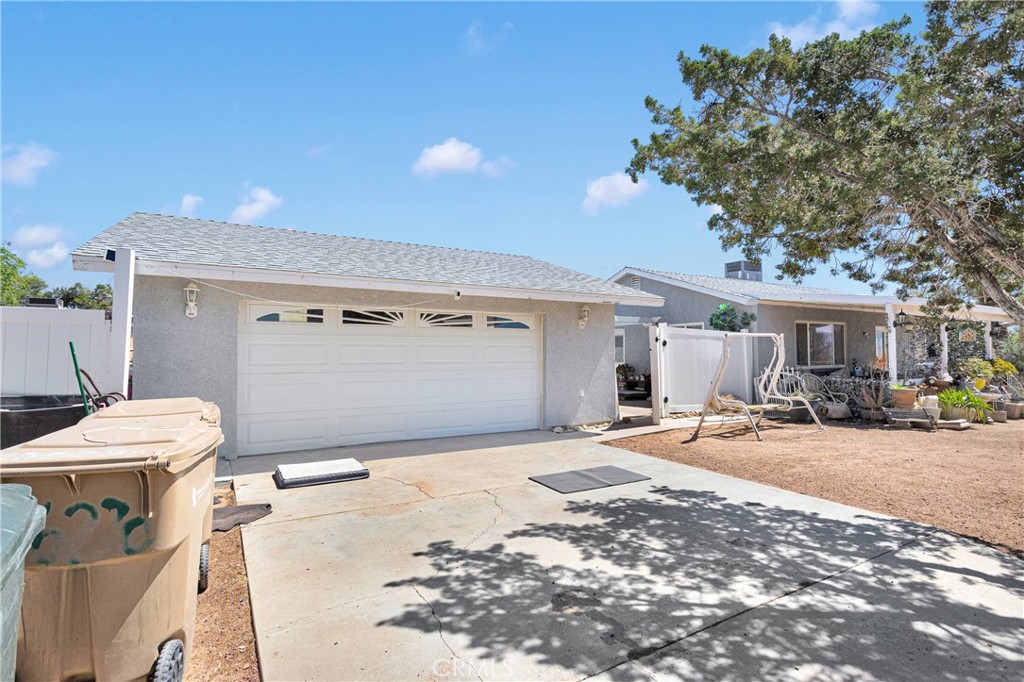 15558 Greenwood St, Hesperia, CA 92345 — photo 1