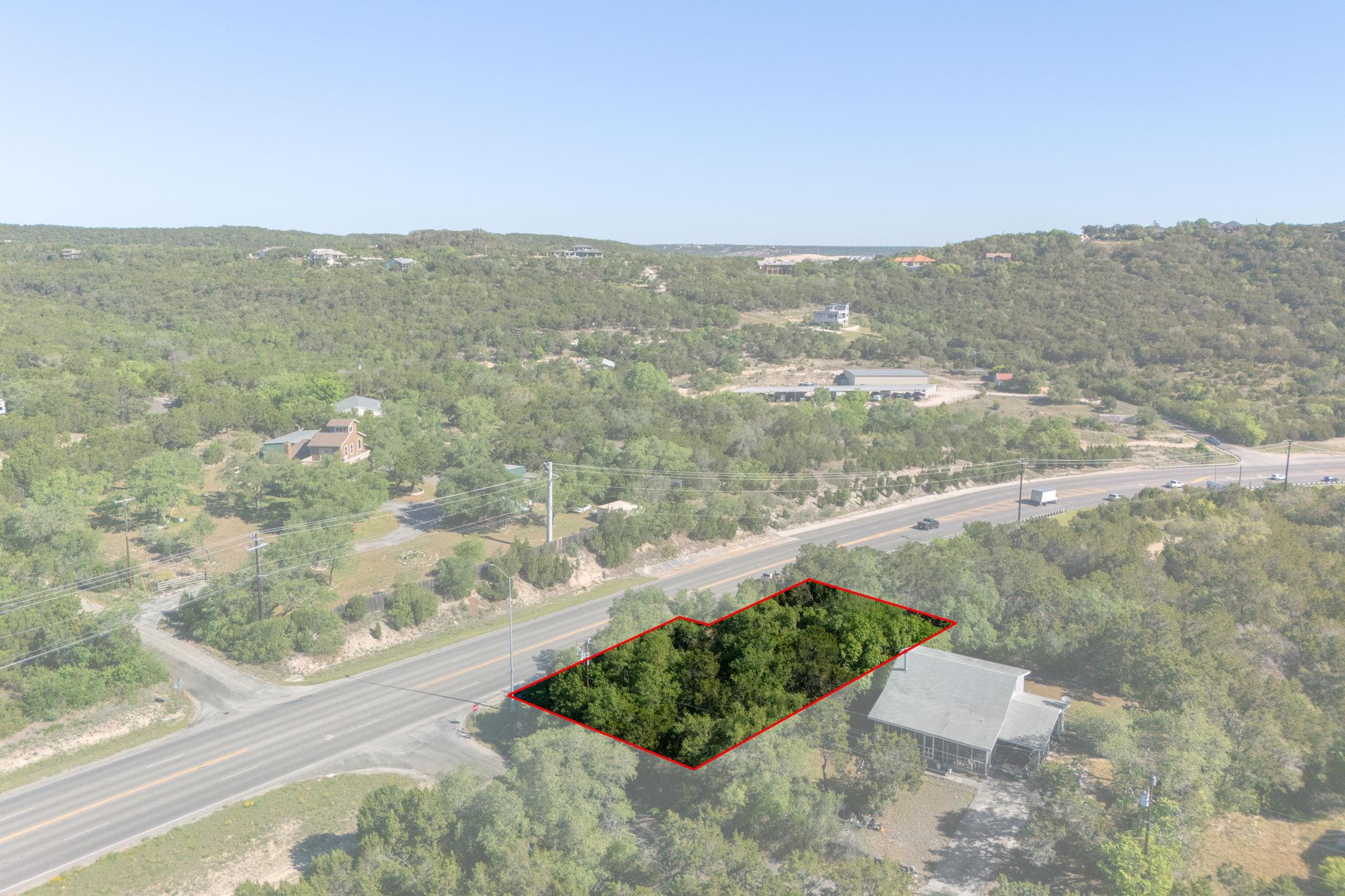 18506 E Lakeview Dr, Jonestown, TX 78645 — photo 1