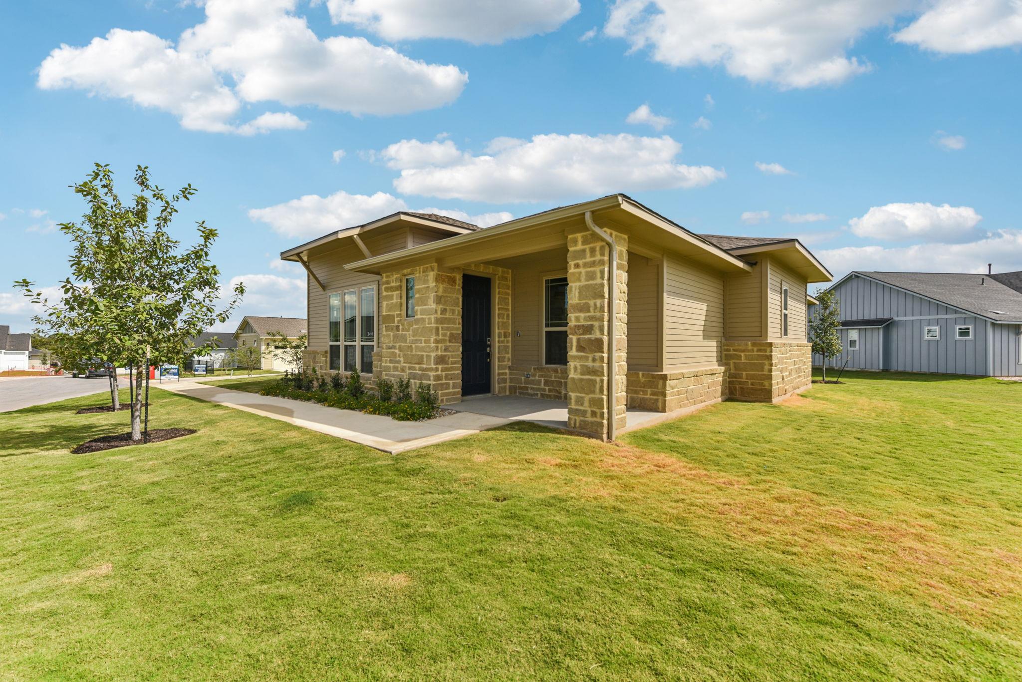 133 Antoinette, San Marcos, TX 78666 — photo 1