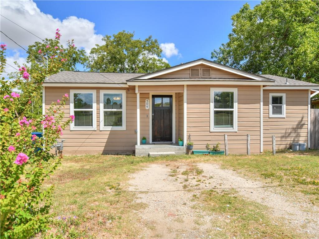 504 W 2nd St, Elgin, TX 78621 — photo 1