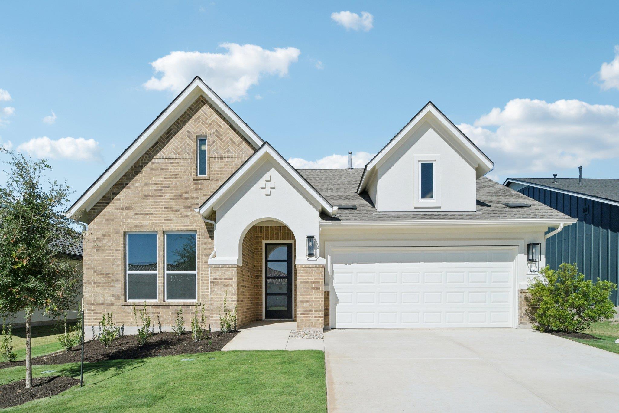 1528  Dancing Oak Ln, San Marcos, TX 78666 — photo 1