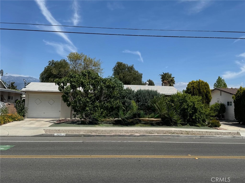 840 S Gilbert St, Hemet, CA 92543 — photo 1