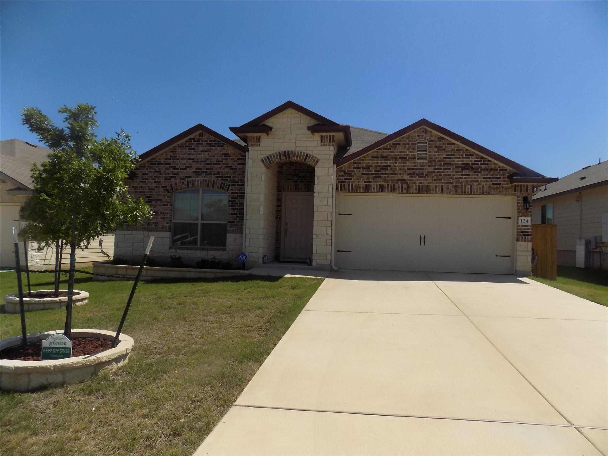 124  Rearden Blvd, Jarrell, TX 76537 — photo 1