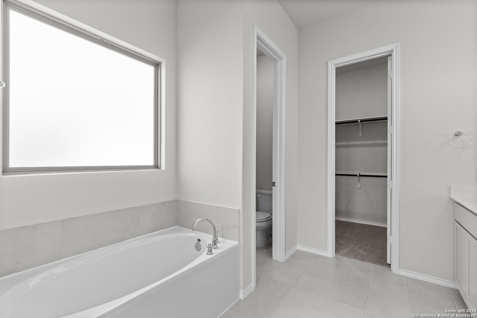 283 Ainslie Street, Castroville, TX 78009 — photo 1