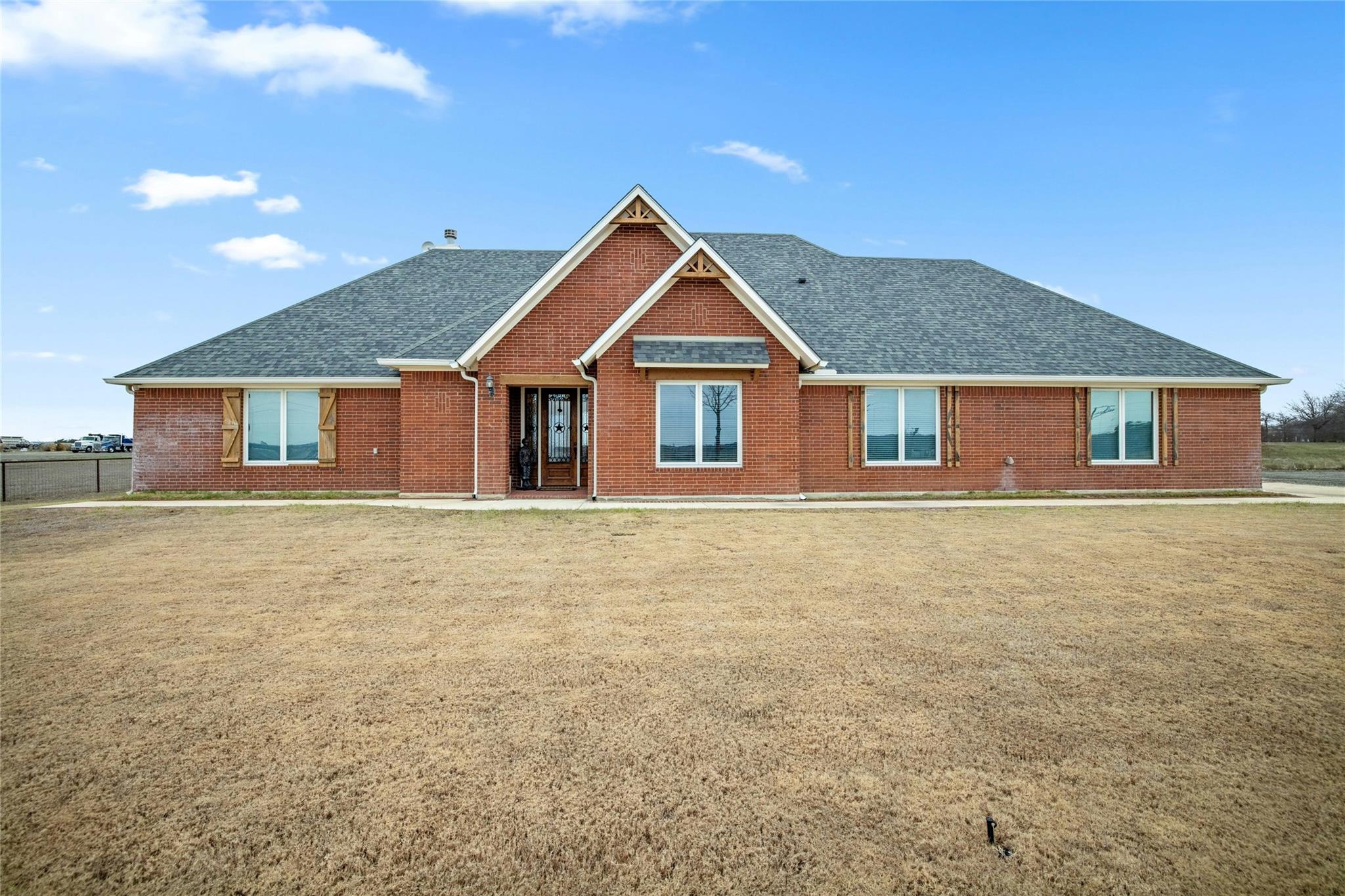 1800  County Road 305 None, Jarrell, TX 76537 — photo 1