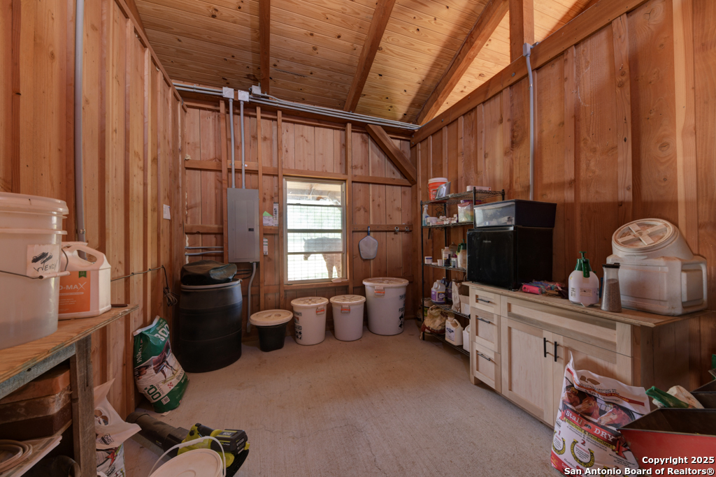 510 Patten DR, Johnson City, TX 78636 — photo 1