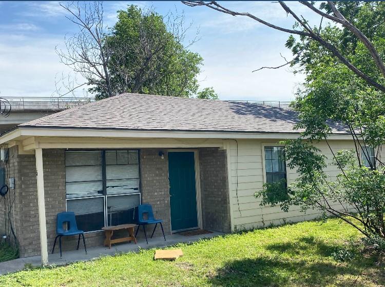 5 S 19th St, Temple, TX 76504 — photo 1