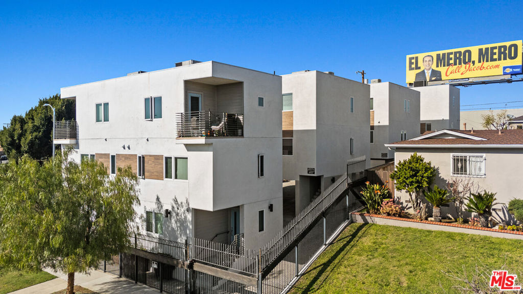 4935 W 20th Street, Los Angeles, CA 90016 — photo 1