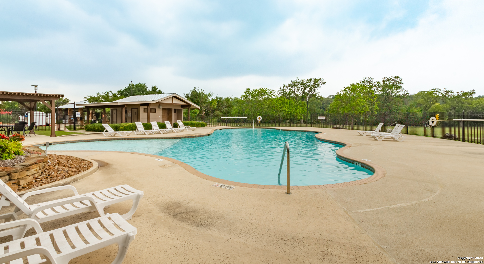 423 Rittimann, Spring Branch, TX 78070 — photo 1
