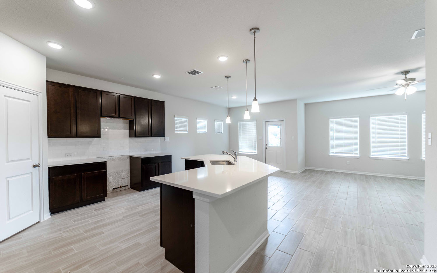 199 Kayla Ave, San Antonio, TX 78253 — photo 1