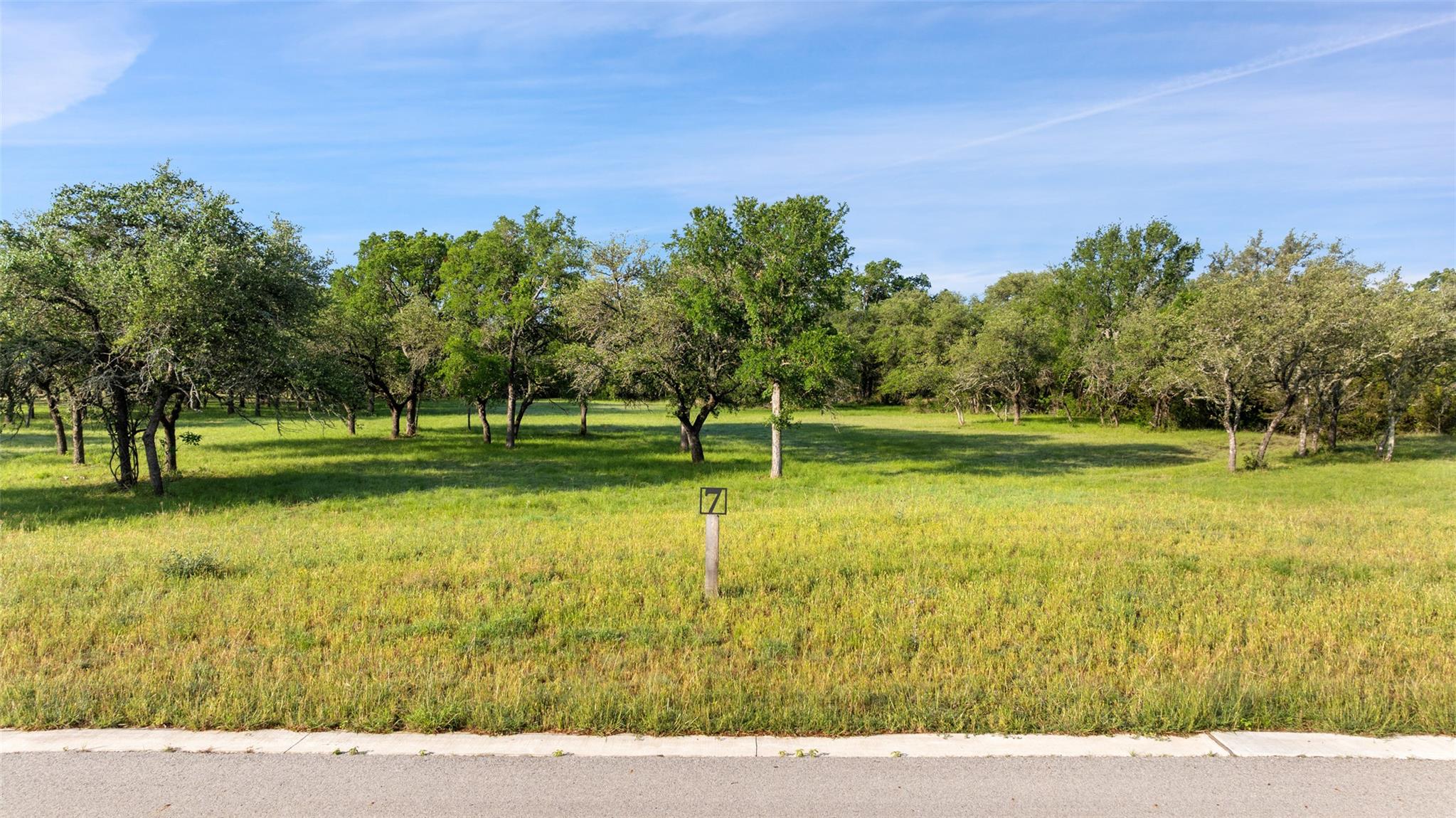 Lot 7 Morning Dew, Round Mountain, TX 78663 — photo 1
