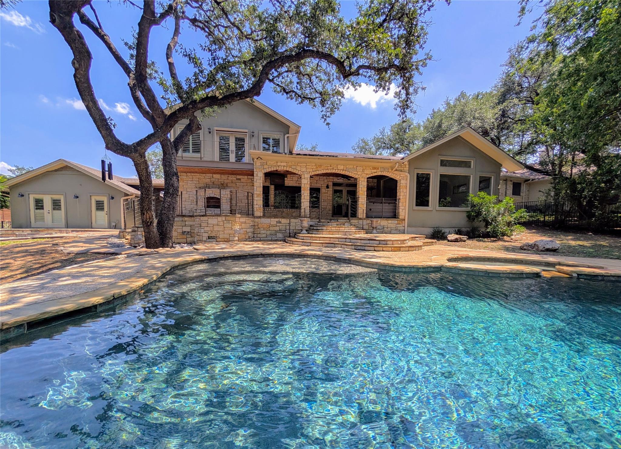 404 Brookhaven, Austin, TX 78746 — photo 1