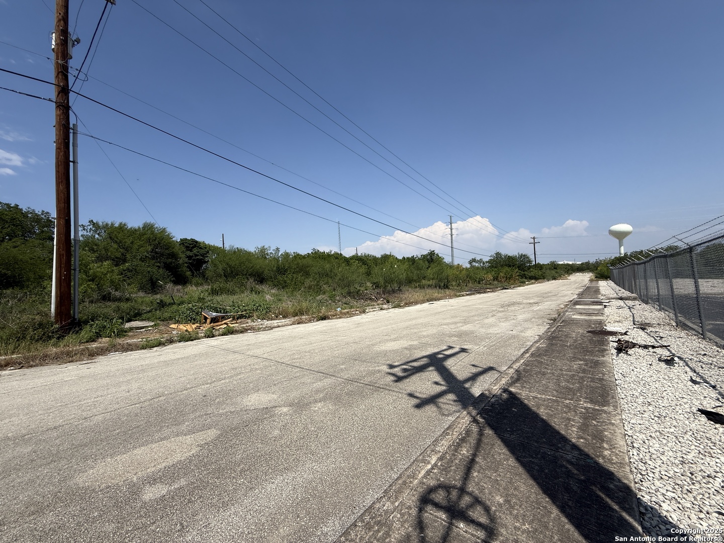209 Jenull, San Antonio, TX 78202 — photo 1
