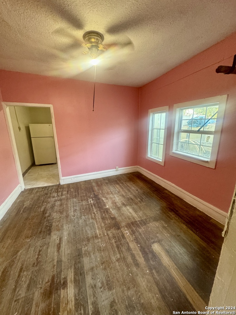 3015 Flores St, San Antonio, TX 78204 — photo 1