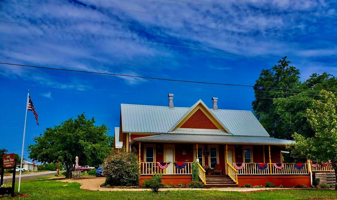 1307 WRIGHT, Llano, TX 78643 — photo 1