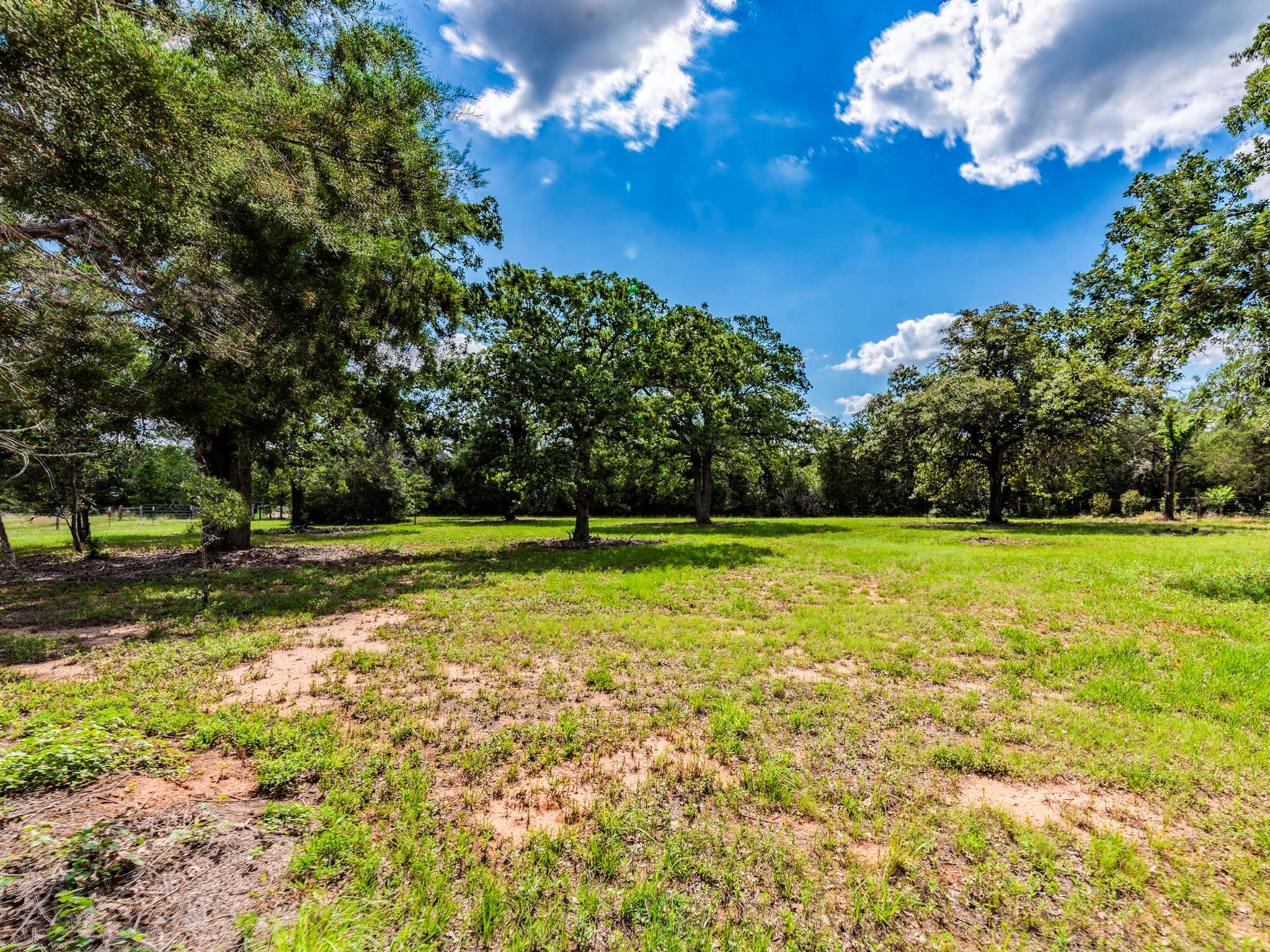 160  Radcliff Ln, Harwood, TX 78953 — photo 1