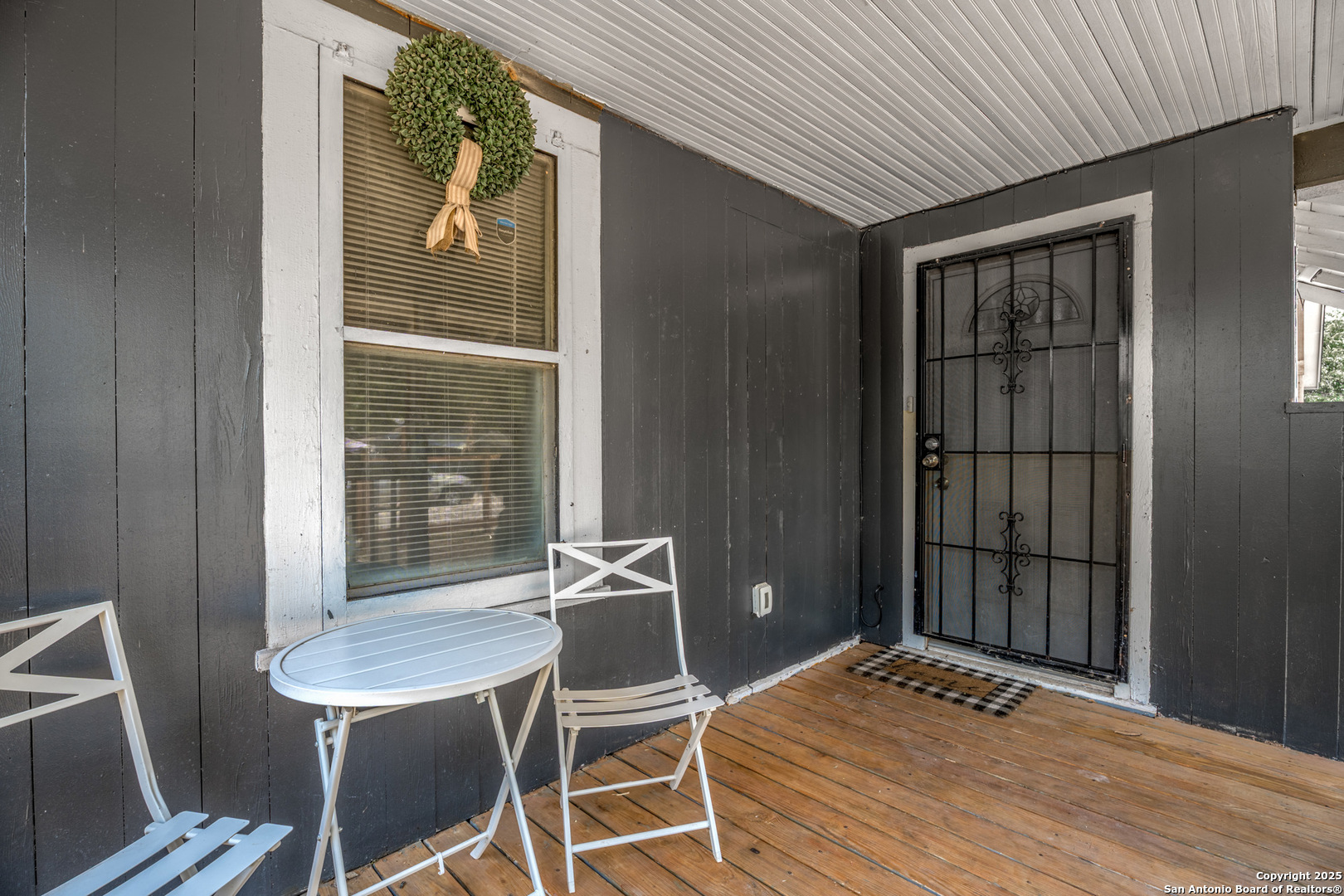 1726 Center, San Antonio, TX 78202 — photo 1