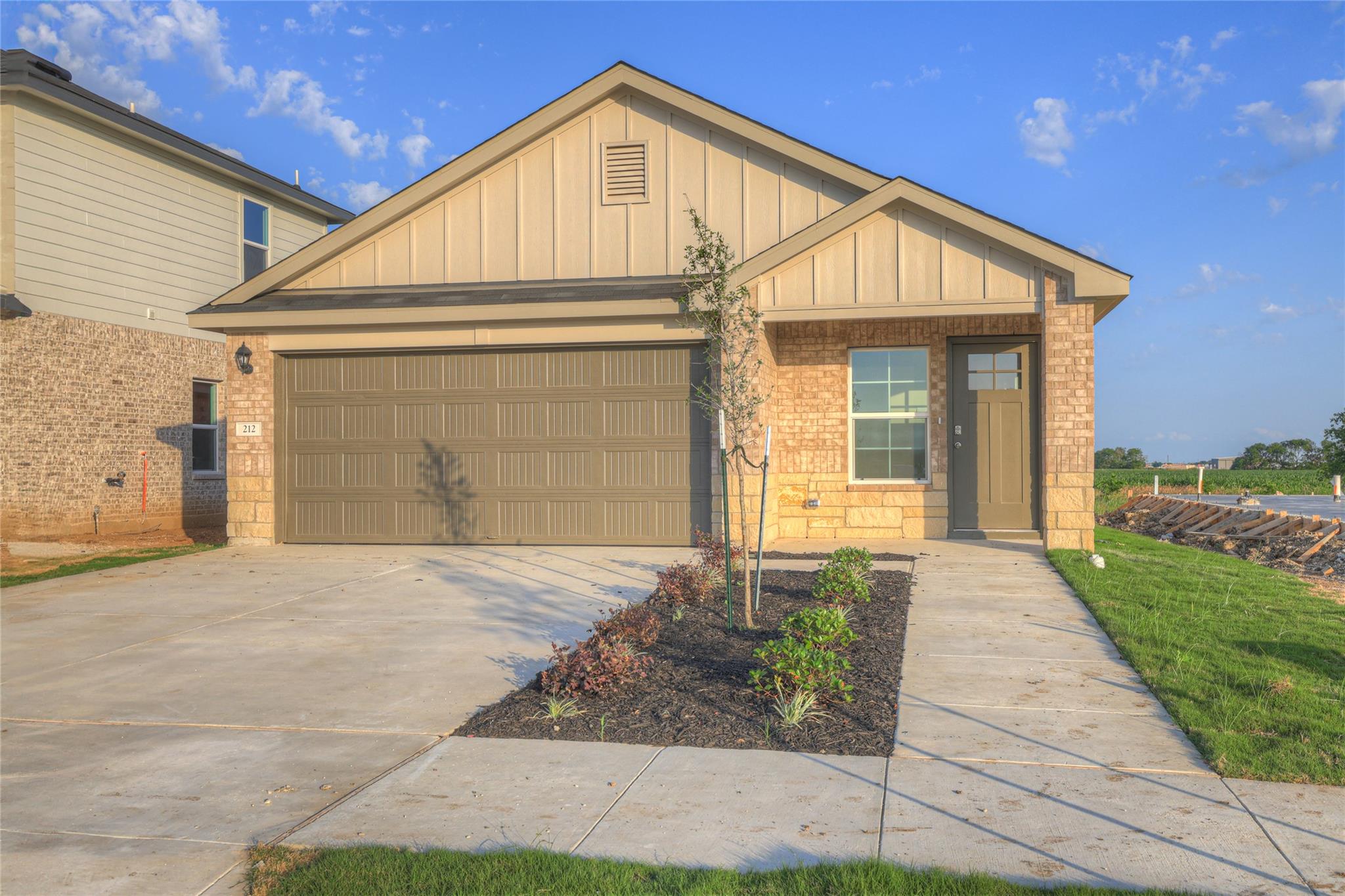 212 NEW ALBANY, San Marcos, TX 78666 — photo 1