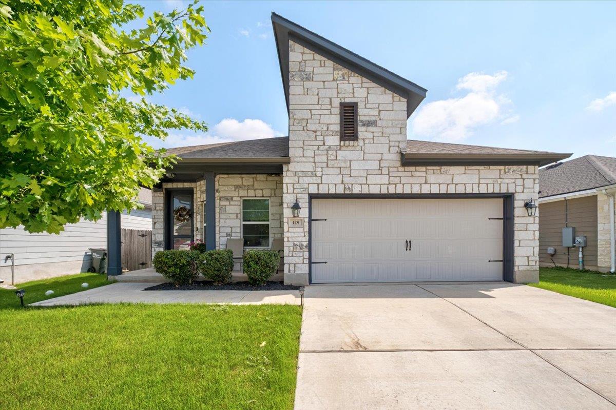 129 Lacey Oak, San Marcos, TX 78666 — photo 1