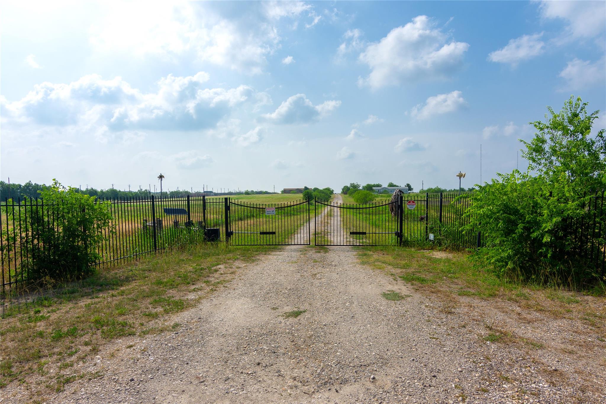 11209  (Tract 1, Bldg 2) Doyle Overton Road, Del Valle, TX 78617 — photo 1