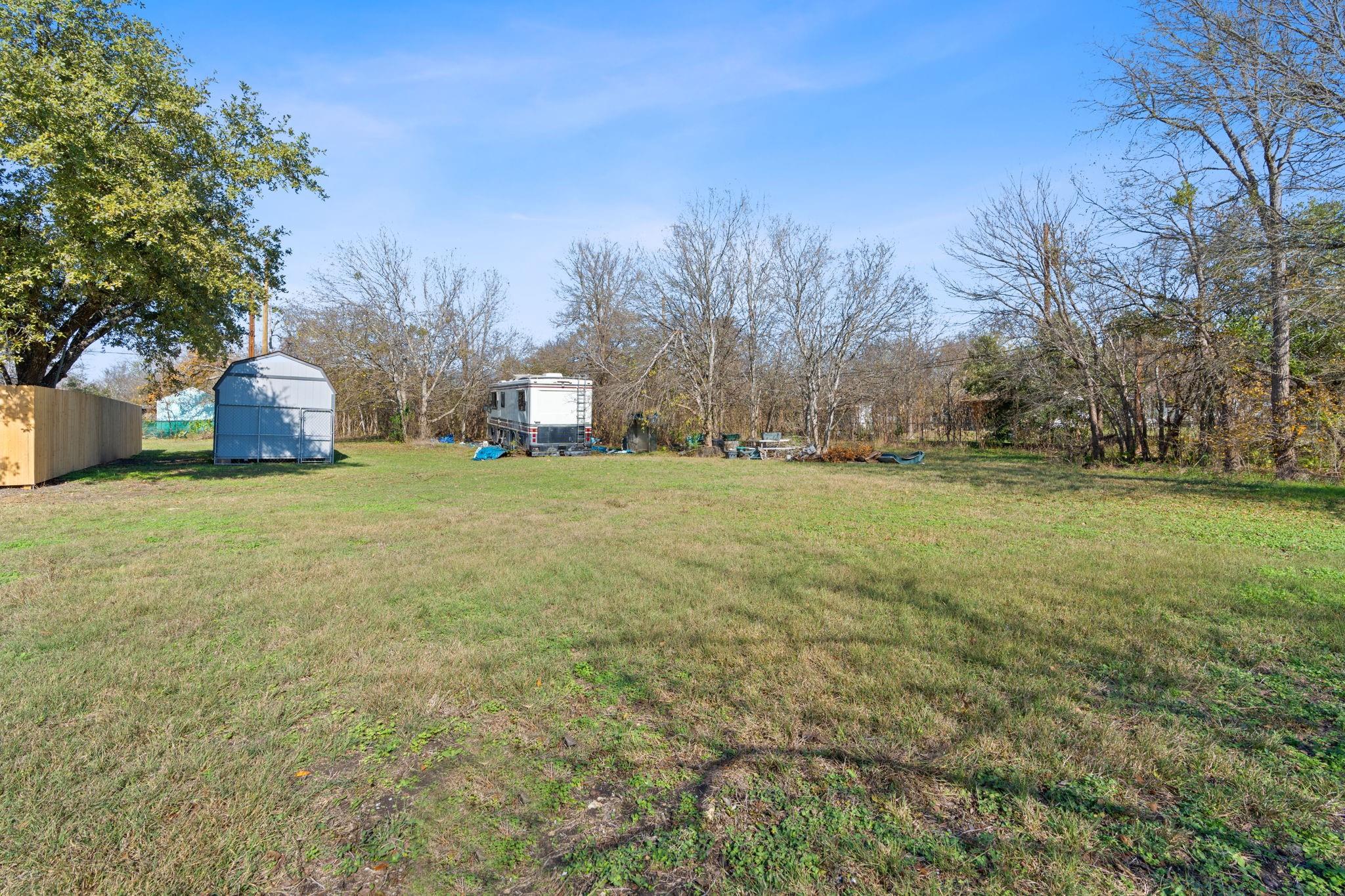 842 Kimbro, Taylor, TX 76574 — photo 1