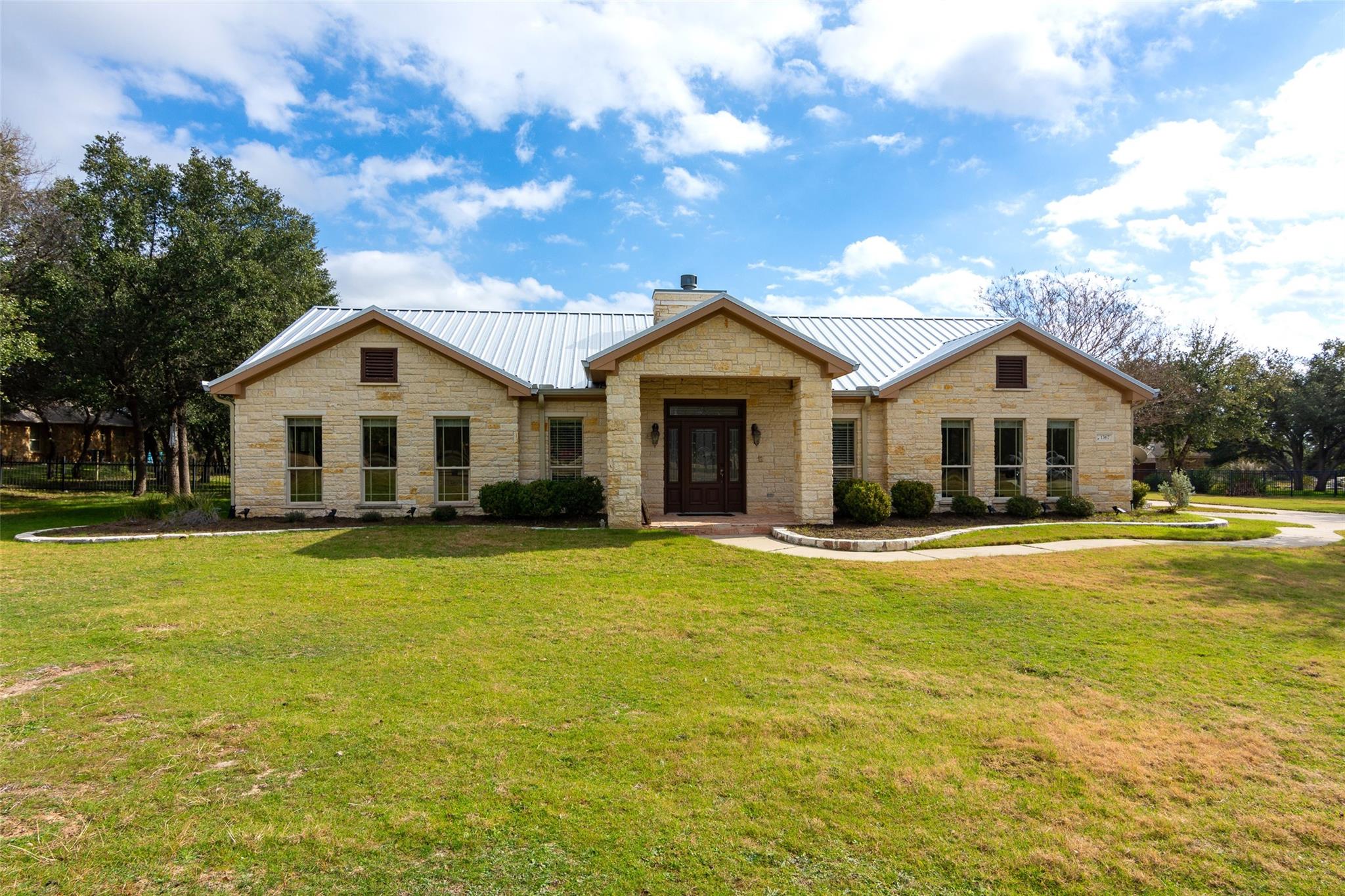 1367 Indian Pass, Salado, TX 76571 — photo 1