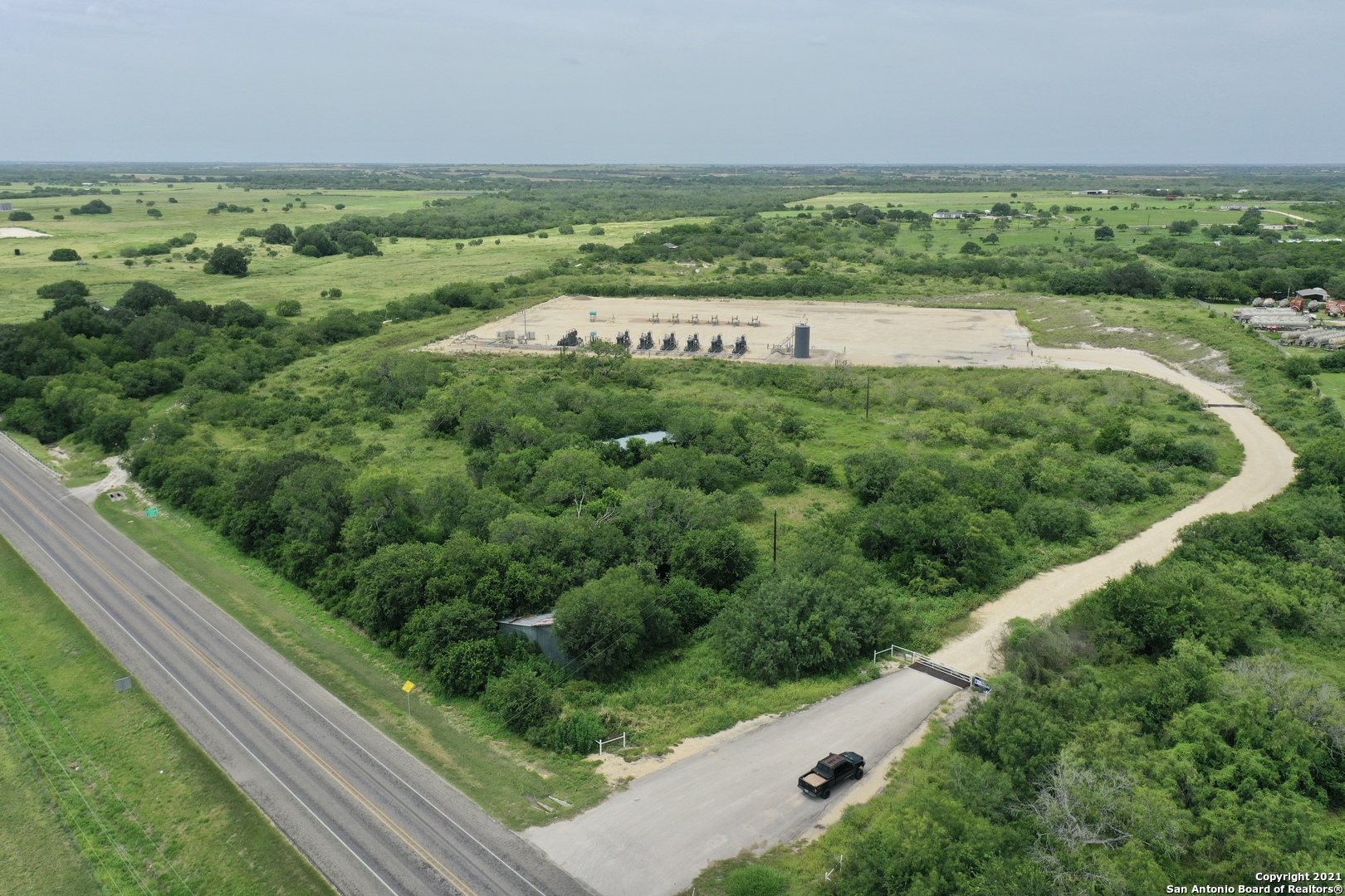 2260 N US Highway 181