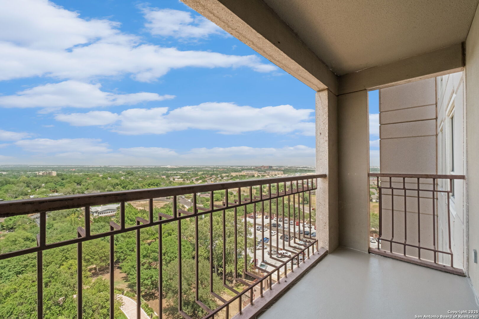 1 Towers Park Ln, San Antonio, TX 78209 — photo 1