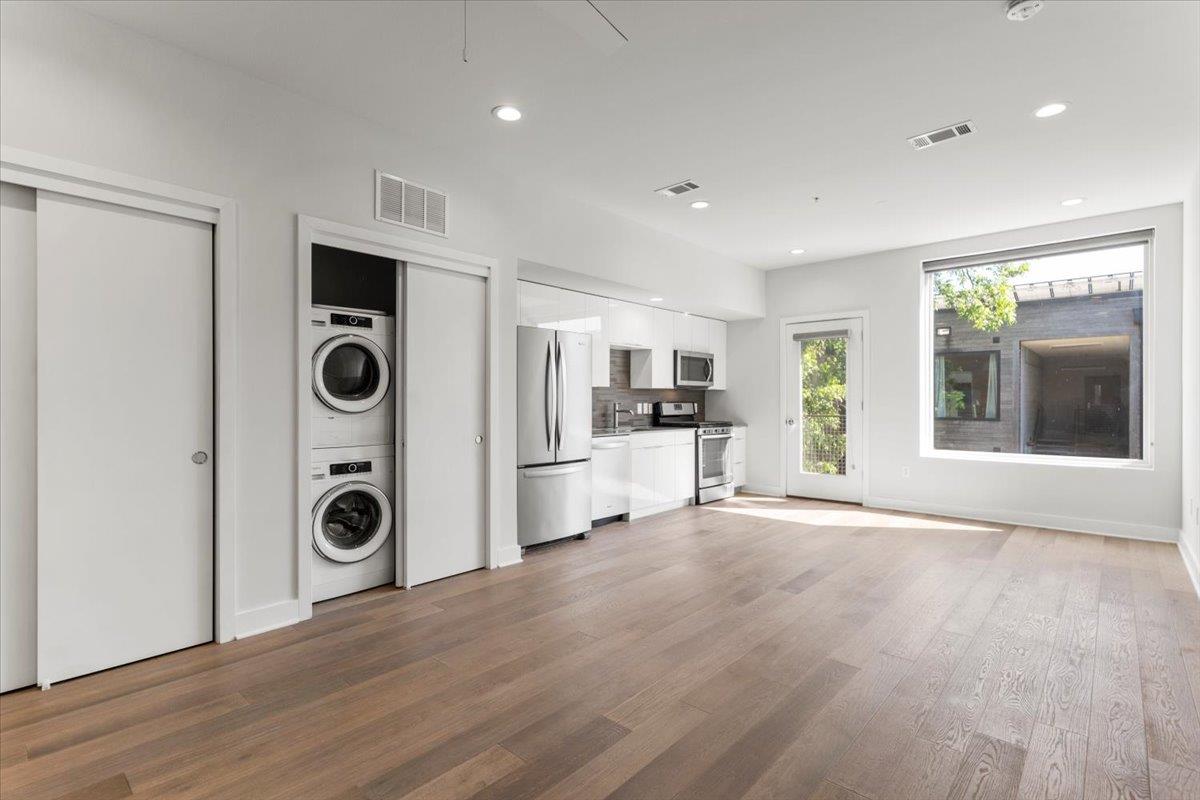 1800 E 4th St #331, Austin, TX 78702 — photo 1