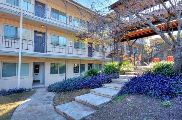 1202 Newning, Austin, TX 78704 — photo 1