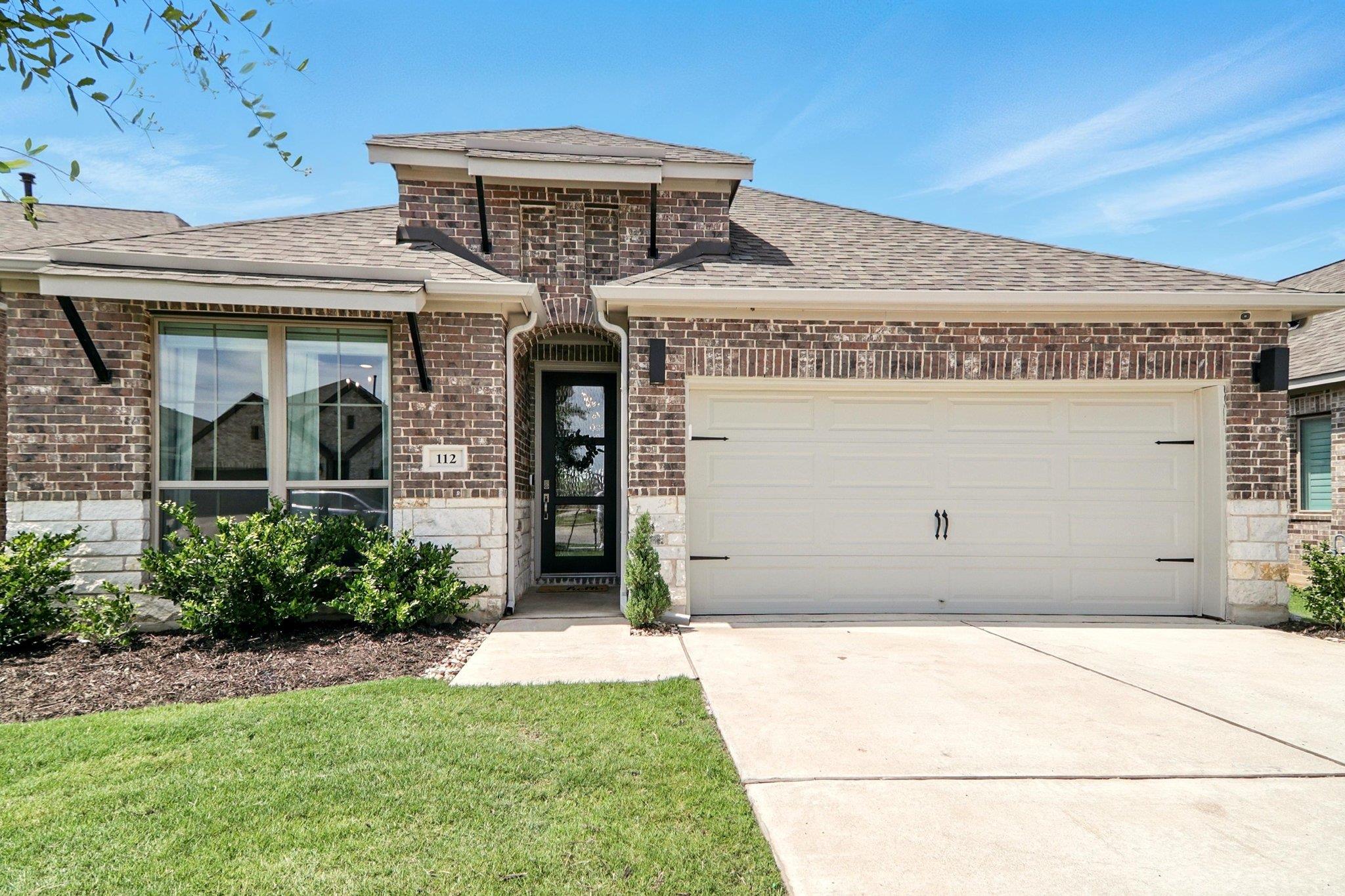 112 Rosemary, Bastrop, TX 78602 — photo 1