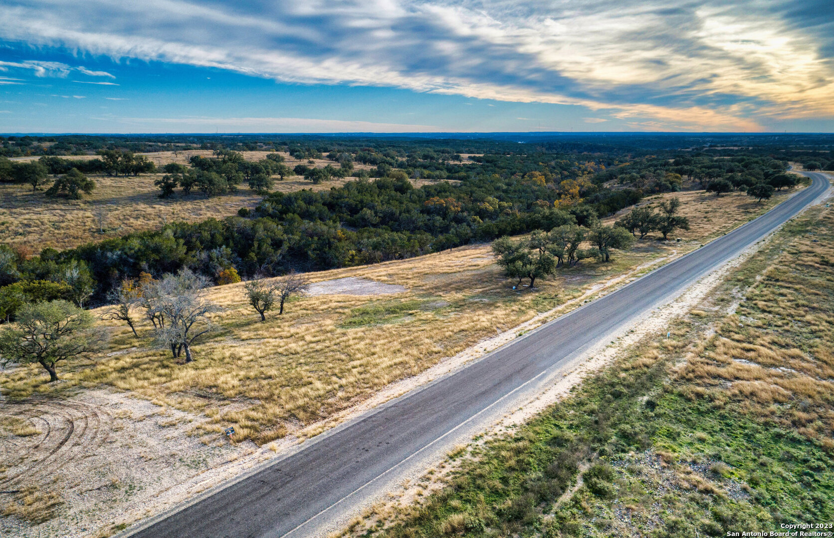 195 Wells Springs Dr, Kerrville, TX 78028 — photo 1