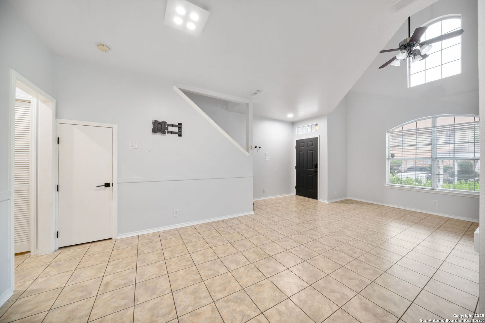 2723 Crown Arbor, San Antonio, TX 78251 — photo 1