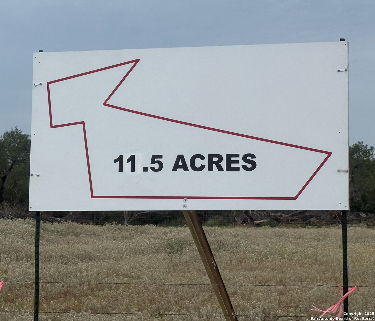 1404 US Highway 87 W, Stockdale, TX 78160 — photo 1