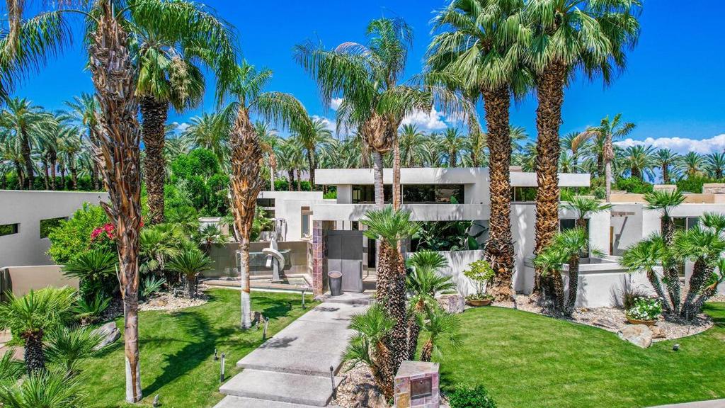 75132 Pepperwood Drive, Indian Wells, CA 92210 — photo 1